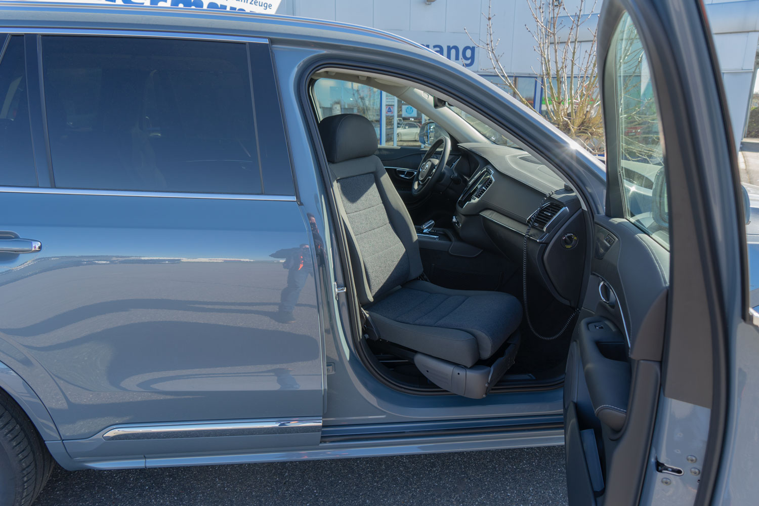 Behindertengerechter Volvo XC90, Beifahrerumbau, Turny, Hub Schwenksitz, Sodermanns