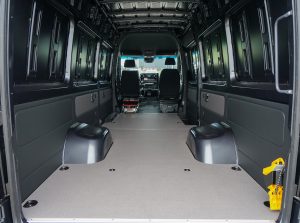 Behindertengerechter Mercedes Benz Sprinter, Selbstfahrerumbau, Kassettenlift, MFD, Handgerät, Transferkonsole, Smart floor, Sodermanns