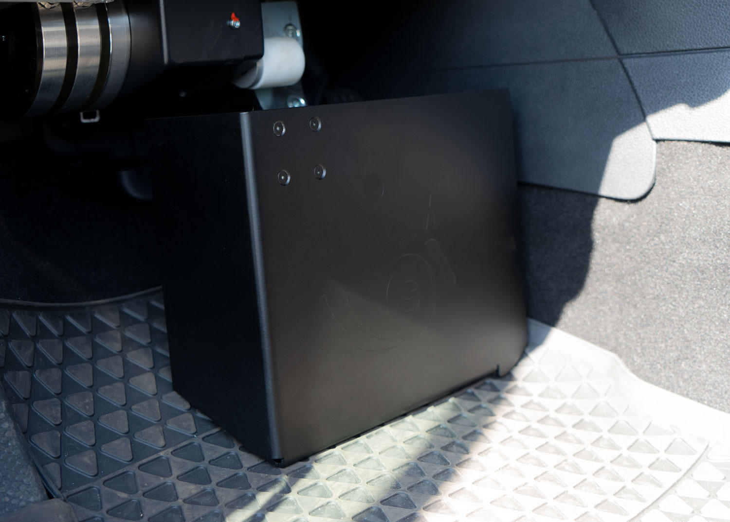 Behindertengerechter Volkswagen Caddy, Selbstfahrerumbau, Rollstuhlverladesystem, Handicap, Gas Bremsschieber, MFD, Rutschbrett, Orthopädischer Sitz, Sodermanns