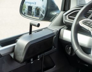 Behindertengerechter Volkswagen T6.1, Selbstfahrerumbau, Hecklift, Space Drive, Minilenkrad, Gas Bremsschieber, Sodermanns