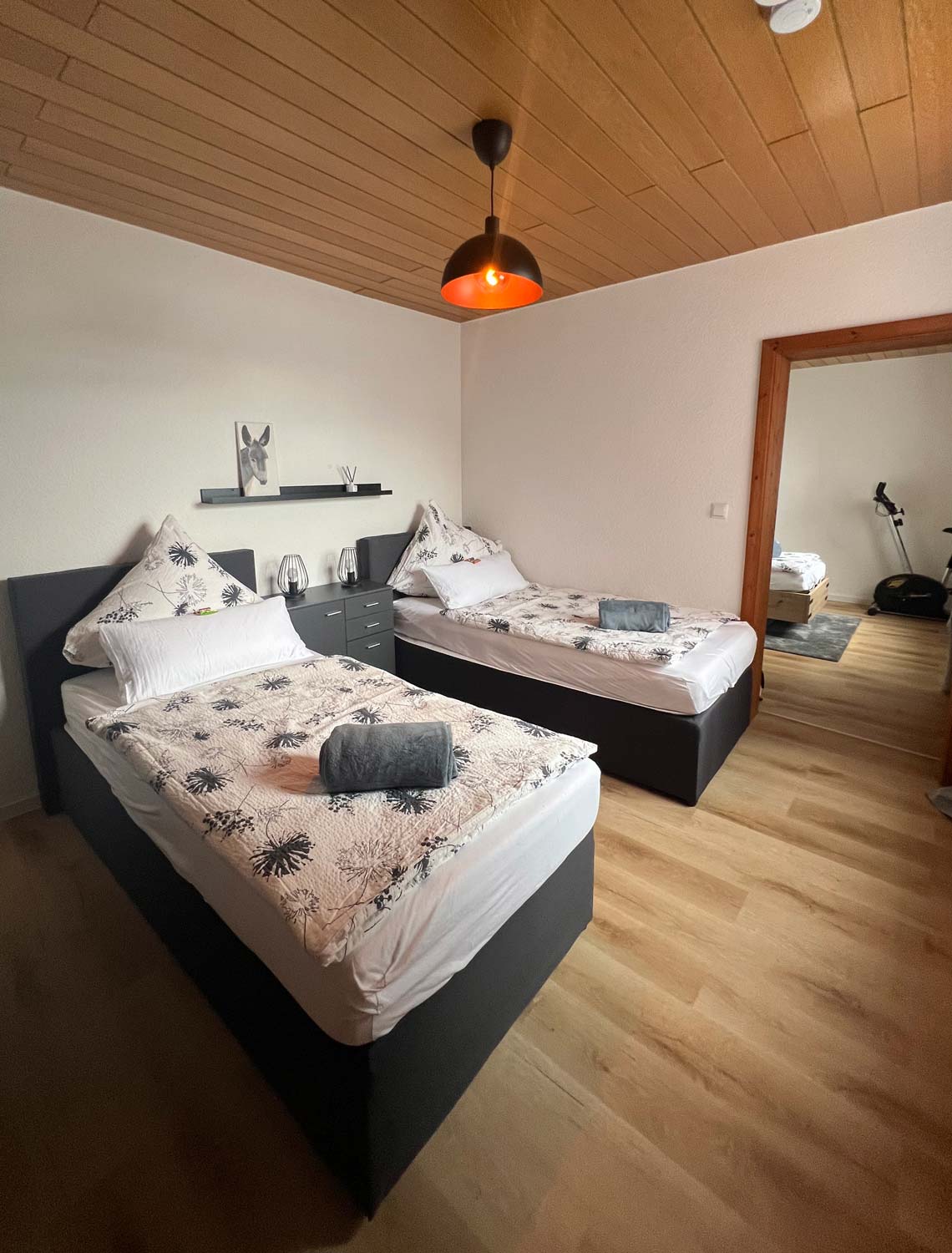 Barrierefreie Ferienwohnung, behindertengerechte Unterkunft mit Pflegebett, Rollstuhlgerecht, modern, betriebsnah, angenehme Lage, Sodermanns