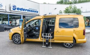 Behindertengerechter VW Caddy Neuwagen, Ladeboy, Sodermanns