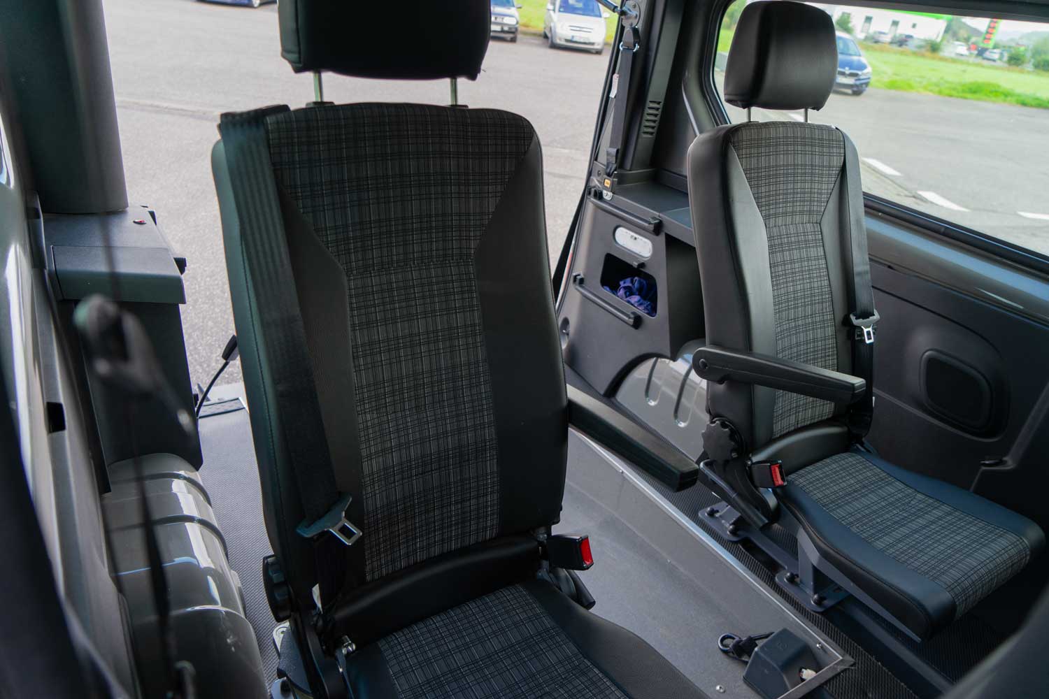 Behindertengerechter Fiat Talento Gebrauchtwagen Heckeinstieg klappbare Sitze, Sodermanns