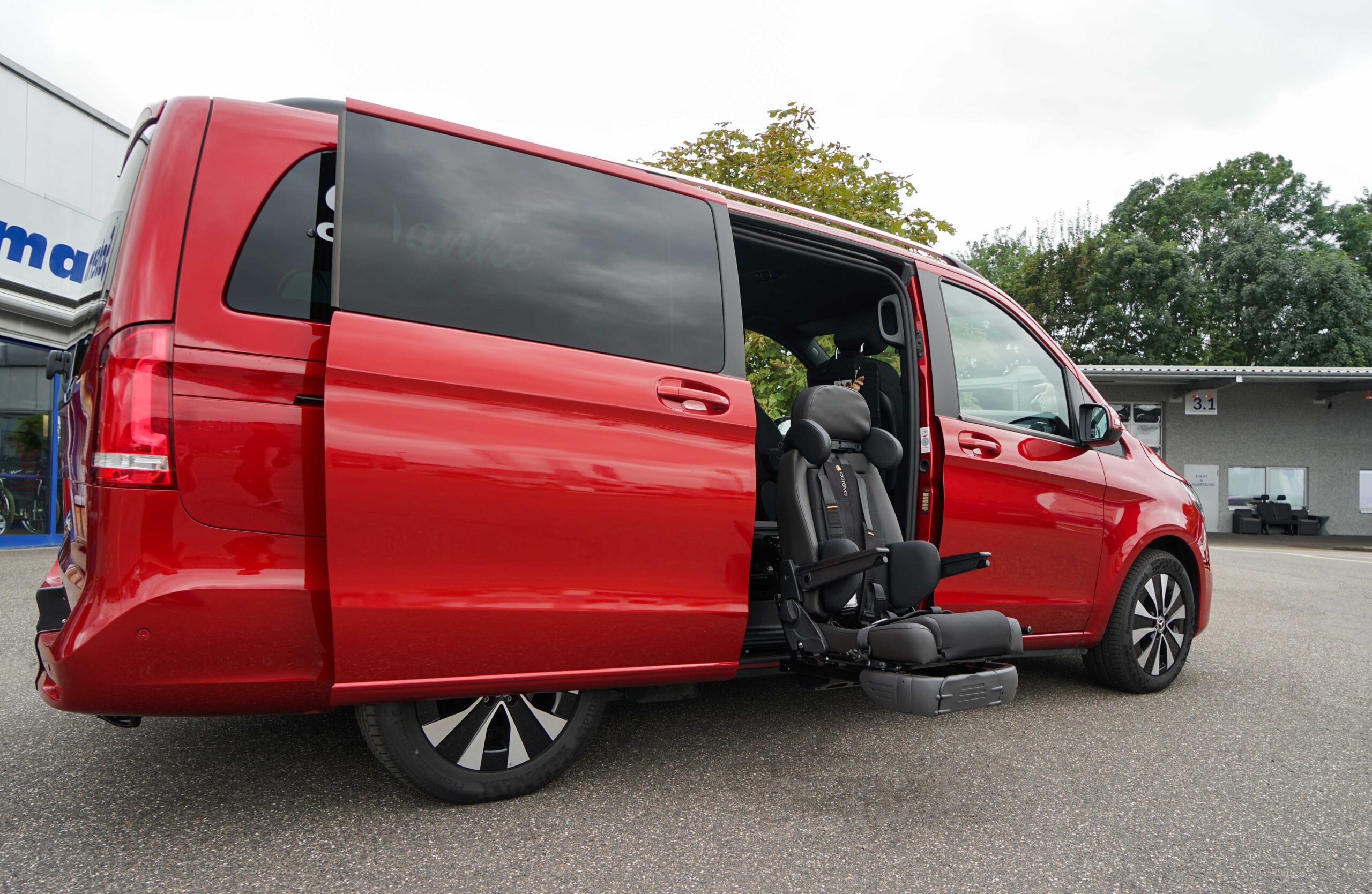 V-Klasse 250 CDI als Beifahrerumbau