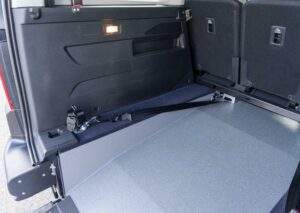 Behindertengerechter Peugeot E-Rifter mit Heckeinstieg, Sodermanns