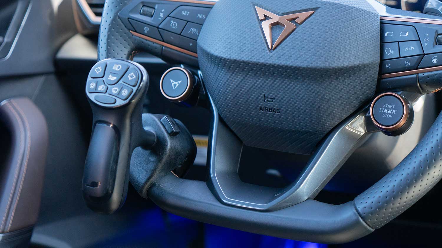 Behindertengerechter Cupra Formentor Selbstfahrer