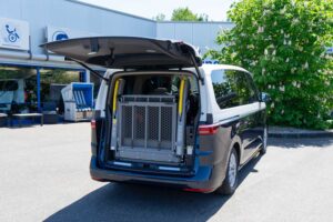 Behindertengerechter Volkswagen T7 Multivan Passivfahrerumbau, Hecklift, Sodermanns