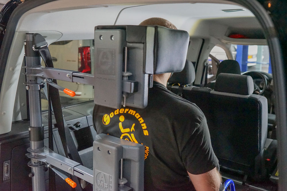 Zusätzliche Kopfstütze als Sonderanfertigung für Futuresafe