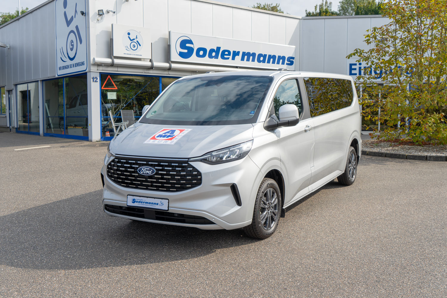 Behindertengerechter Ford Custom Long Cut Heckausschnitt