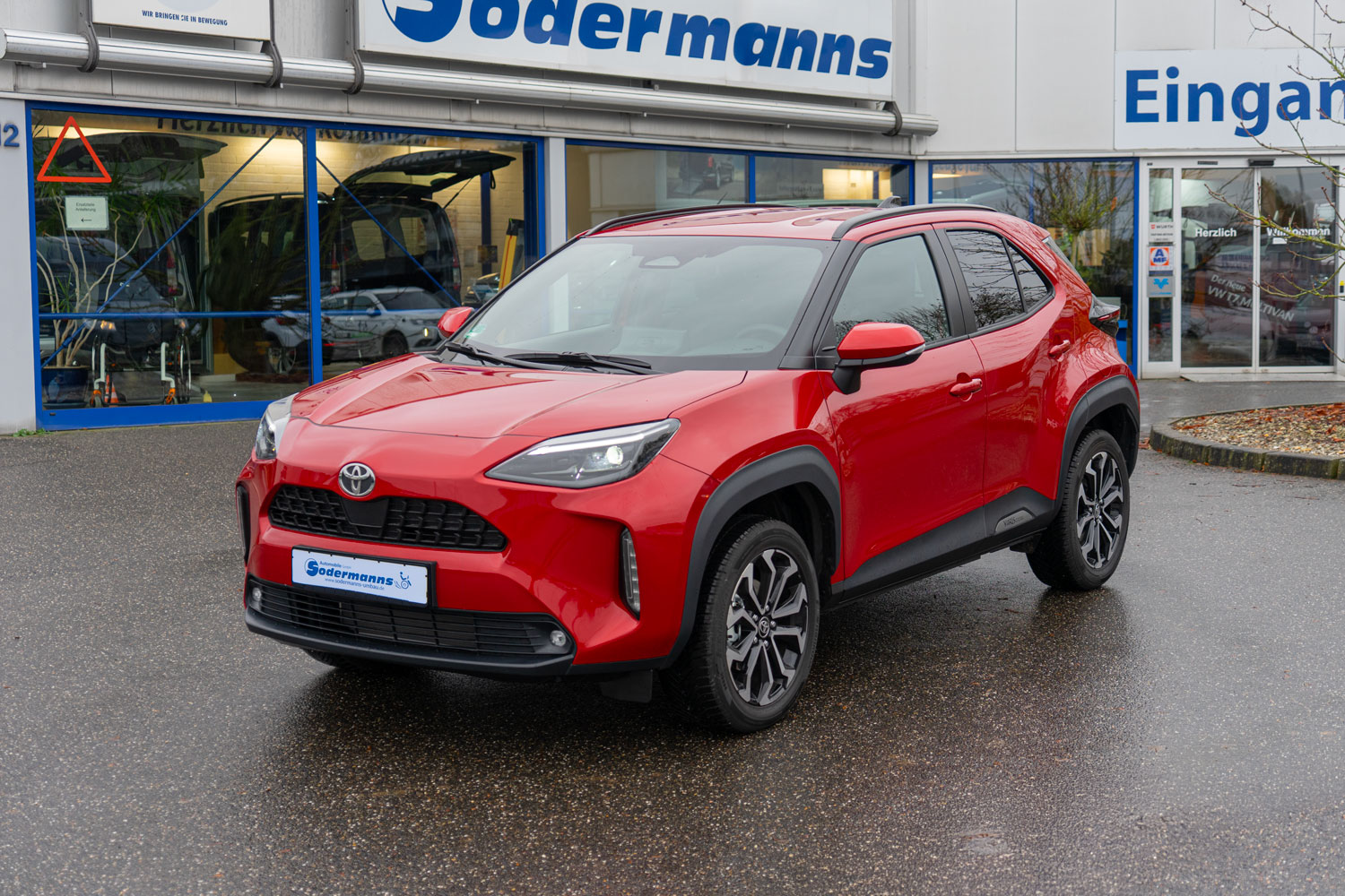 Ergoflix Elektrorollstuhl Verladung im Toyota Yaris mit dem Carolift 40