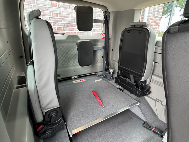 Behindertengerechte Kia Umbauten, PV5 vollelektrisch, Beifahrerumbau, Heckeinstieg, klappbare Rollstuhlrampe, Sodermanns