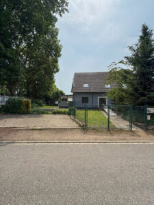 Barrierefreundliche Ferienwohnung Haus Sodermanns, 3 Parkplätze und Frontansicht