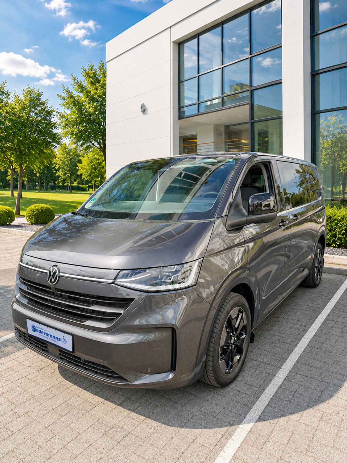 Behindertengerechter Volkswagen Transporter Front