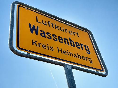 Ortschild-Luftkurort-Wassenberg-hochauflösend_web Ortschild Luftkurort Wassenberg, Kreis Heinsberg