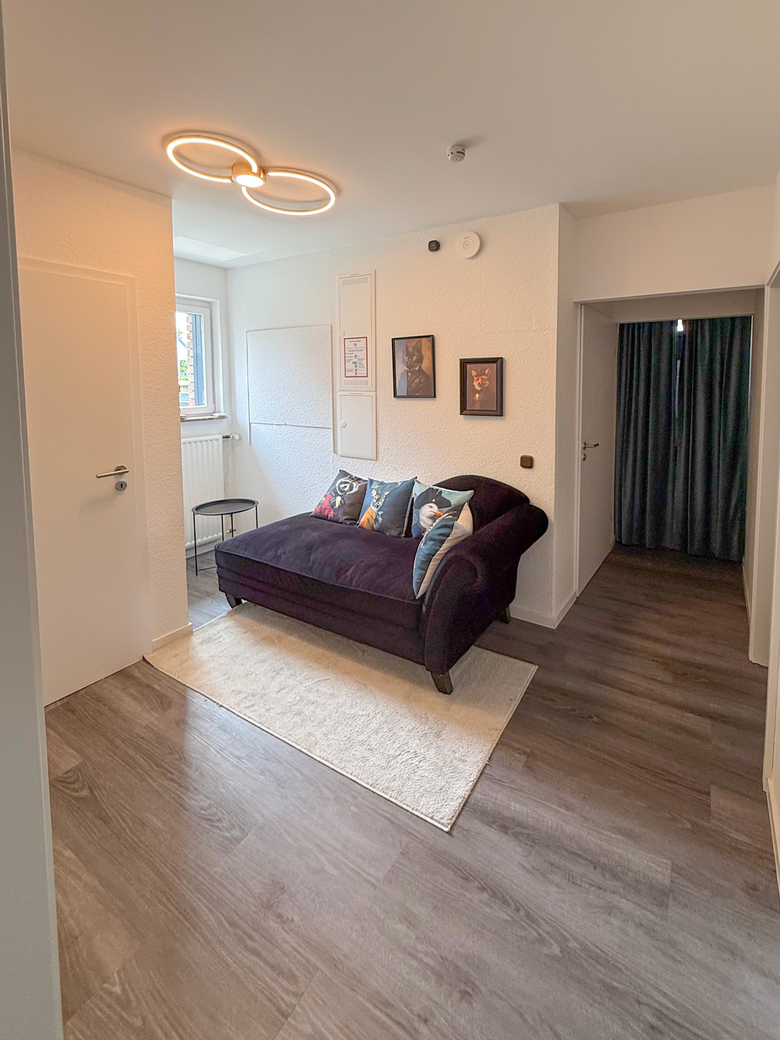 Barrierefreundliche Ferienwohnung Haus Sodermanns, Zwischenraum mit Sofa