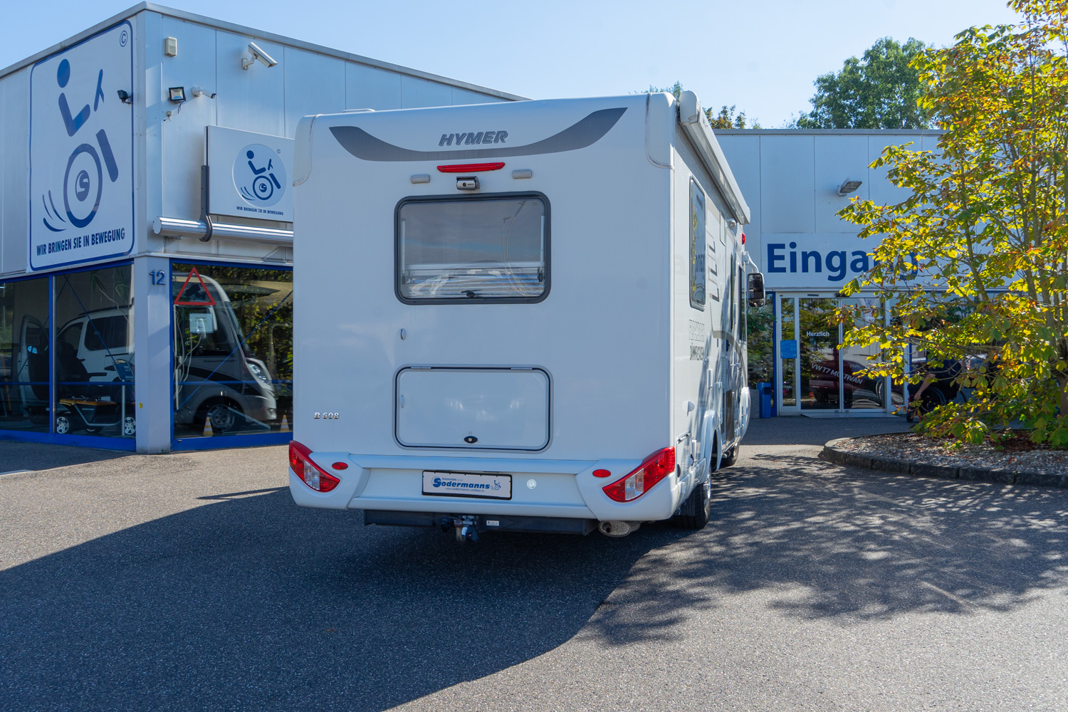 Behindertengerechtes Hymer B698 Wohnmobil, Heckansicht